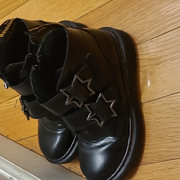 Dr. Martens Devon Bex Star Buckle Leather Black Ankle Boots Kids Size US 1 - Picture 3 of 5